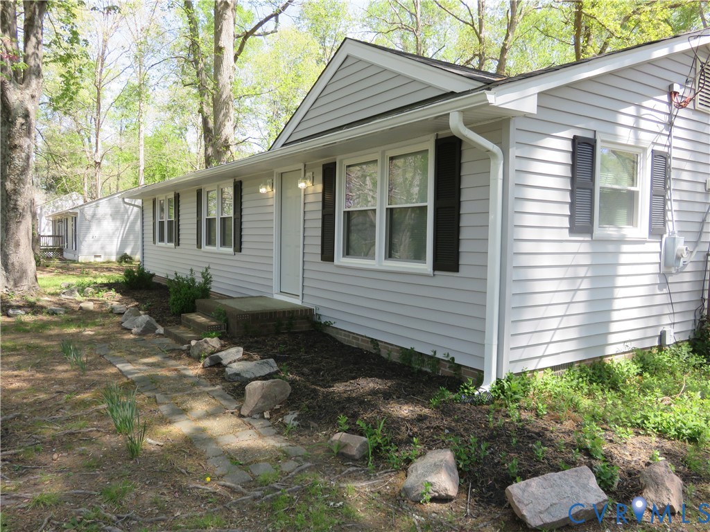 6719 Lakemont Road Quinton, VA 23141 - Photo 6 of 58