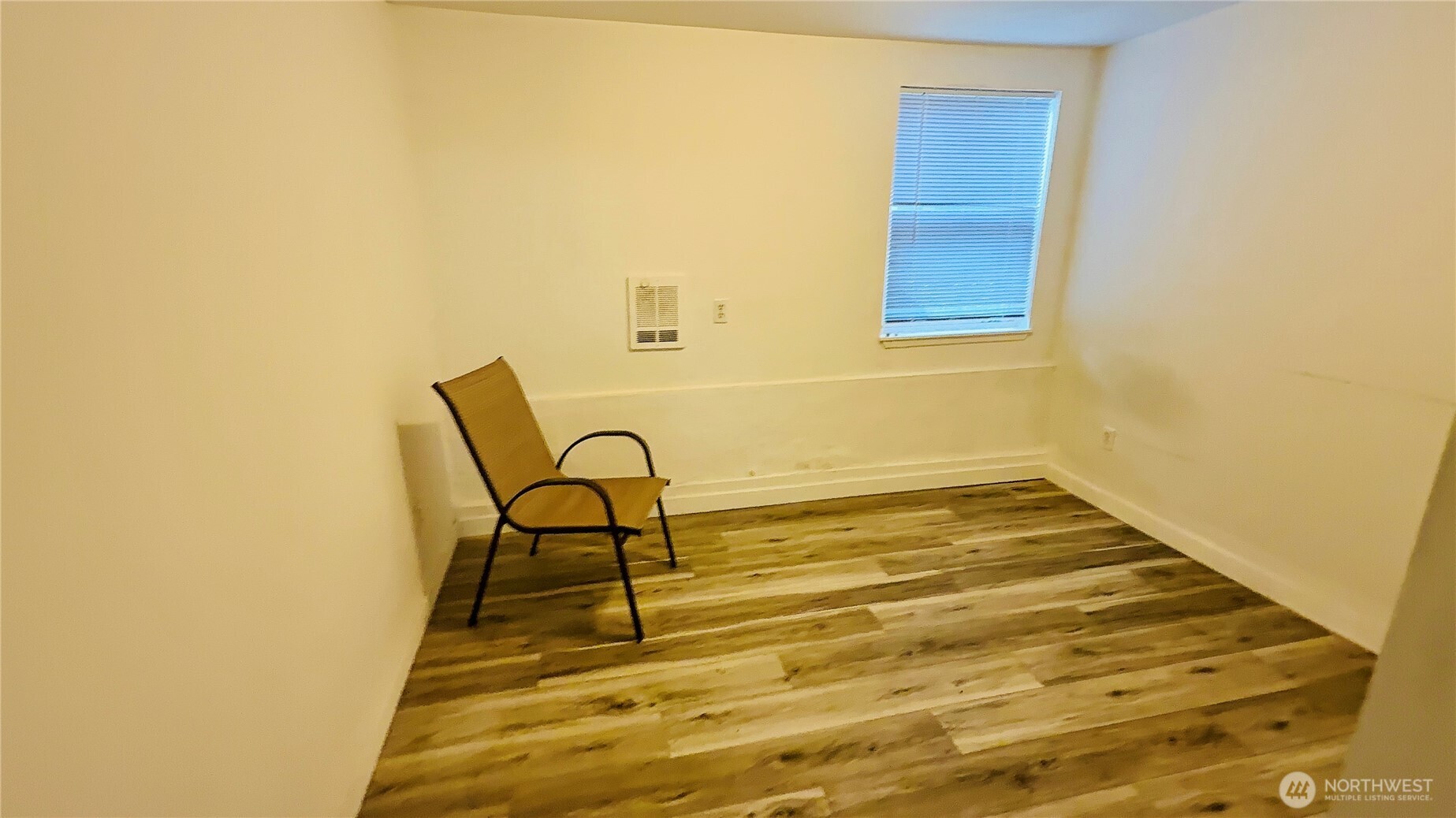 527 South Sullivan Street Seattle, WA 98108 - Photo 13 of 17