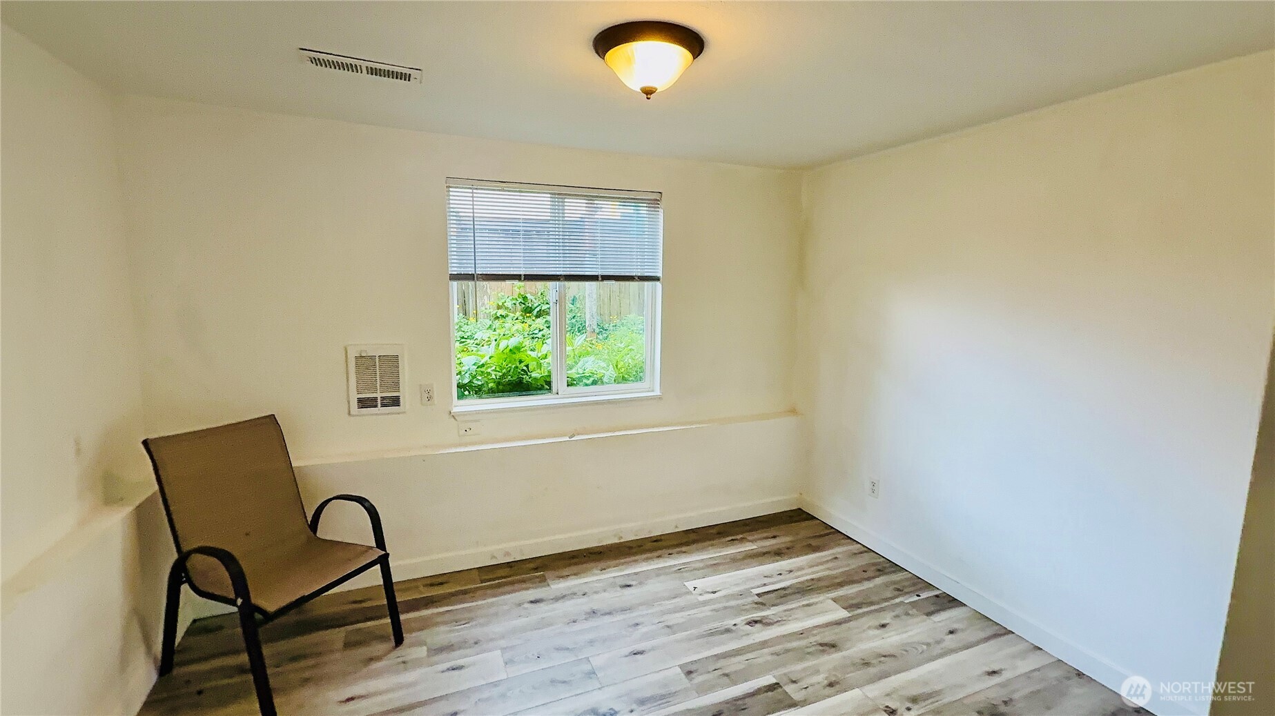 527 South Sullivan Street Seattle, WA 98108 - Photo 14 of 17