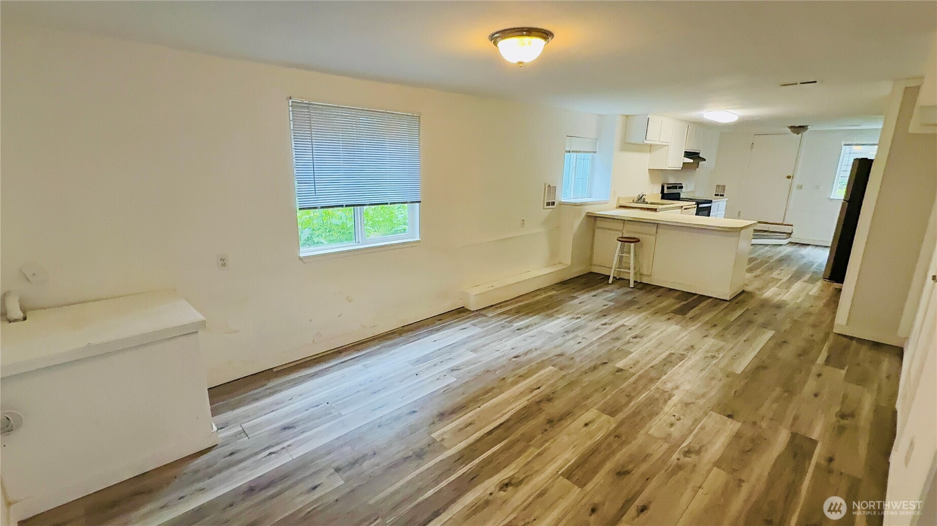 527 South Sullivan Street Seattle, WA 98108 - Photo 9 of 17