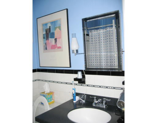 129 Burbank Road Longmeadow, MA 01106 - Photo 14 of 20