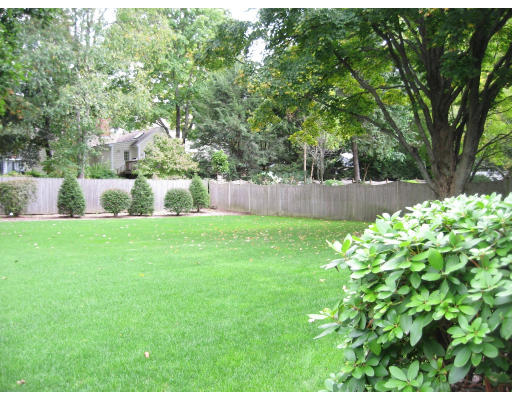 129 Burbank Road Longmeadow, MA 01106 - Photo 20 of 20