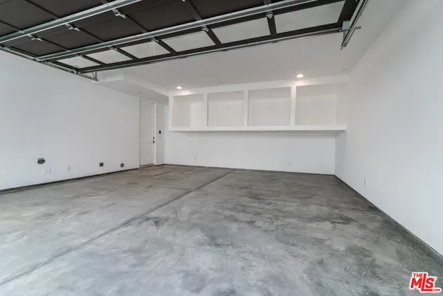 a view of a room with an empty space
