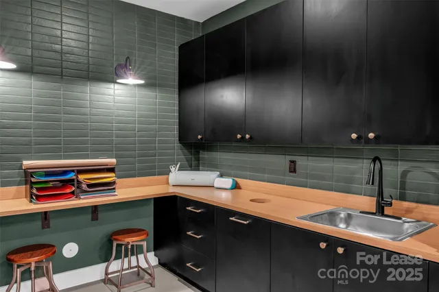 $3,326 | 9821 Research Drive, Unit ELIZABETHC2, Charlotte, NC 28262