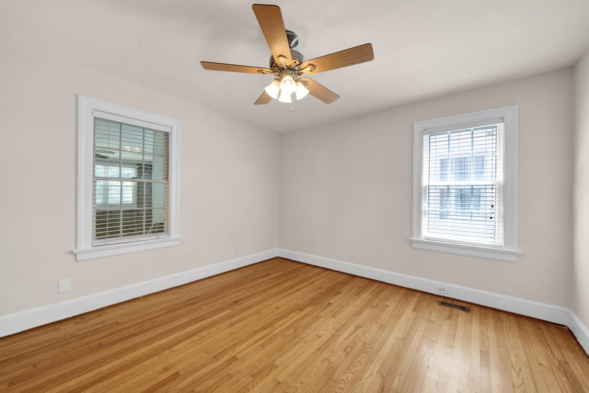 10 Dixie Trail Raleigh, NC 27607 - Photo 15 of 27 Photo 15