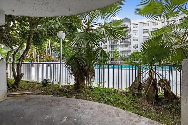 $174,000 | 494 Northwest 165th Street, Unit C108, Miami, FL 33169