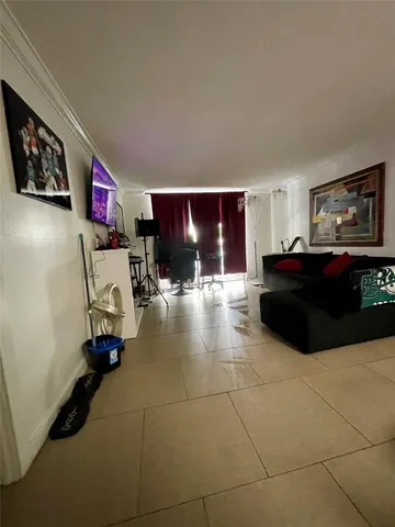 $174,000 | 494 Northwest 165th Street, Unit C108, Miami, FL 33169