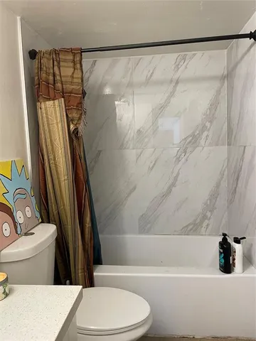 $174,000 | 494 Northwest 165th Street, Unit C108, Miami, FL 33169