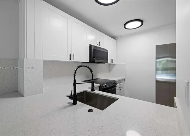 $174,000 | 494 Northwest 165th Street, Unit C108, Miami, FL 33169