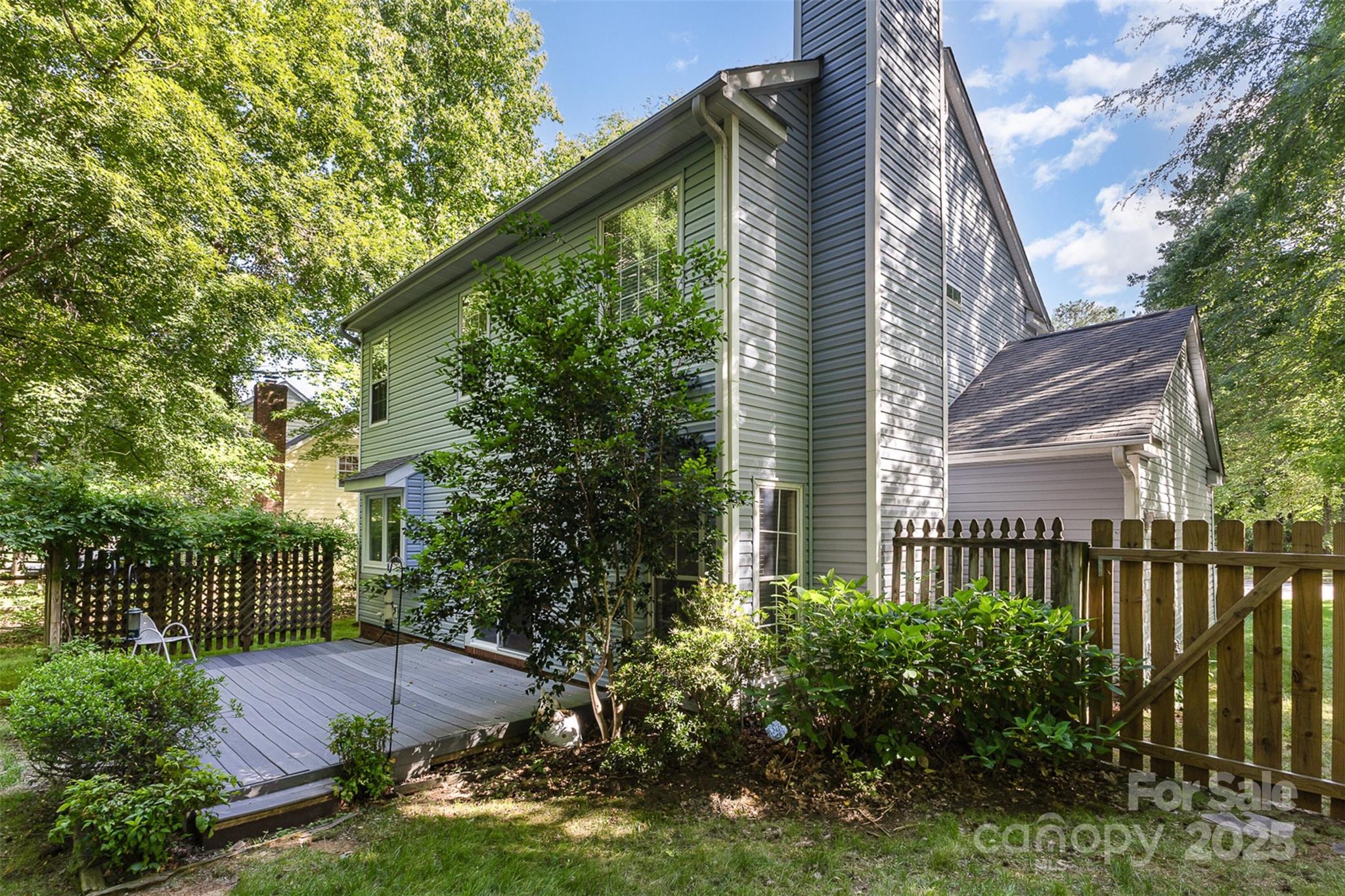 7226 Reedy Creek Road Charlotte, NC 28215 - Photo 35 of 37 a view of a garden