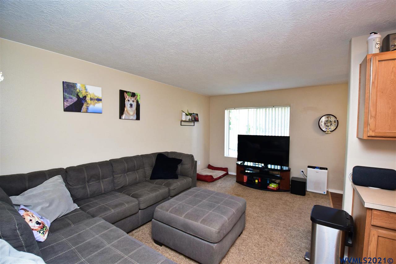 4167 Geranium Loop Northeast Salem, OR 97305 - Photo 4 of 17