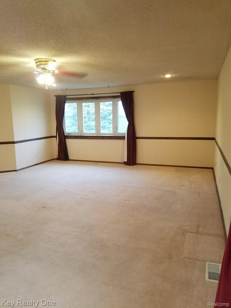 9025 Minx Road Temperance, MI 48182 - Photo 26 of 47 Master Suite (23x16)