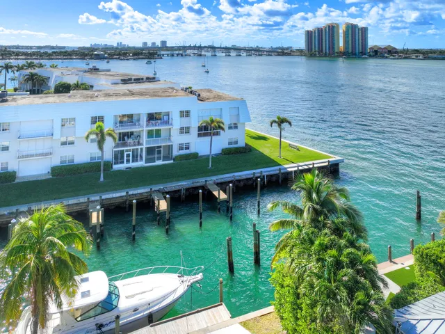$759,000 | 1030 Sugar Sands Boulevard, Unit 267, Singer Island, FL 33404