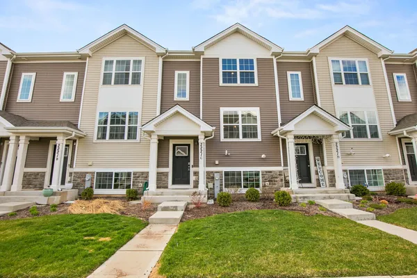 $269,900 | 2221 Sassafras Way, Unit C, Wonder Lake, IL 60097