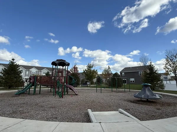 $269,900 | 2221 Sassafras Way, Unit C, Wonder Lake, IL 60097