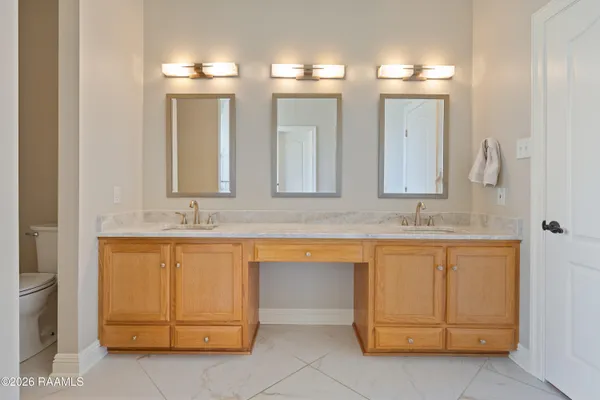 $439,900 | 203 Hamlet Lane, Lafayette, LA 70508