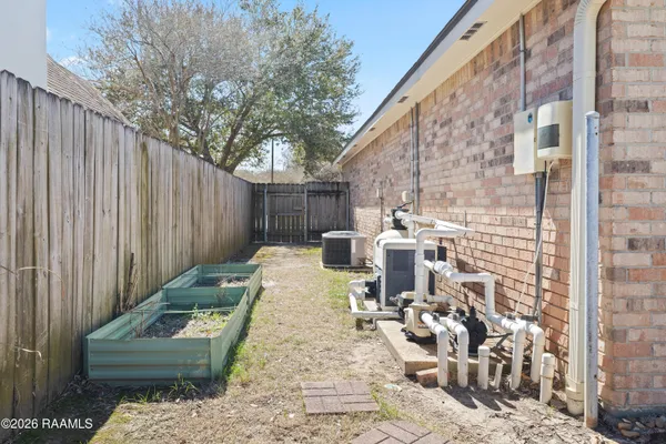 $439,900 | 203 Hamlet Lane, Lafayette, LA 70508