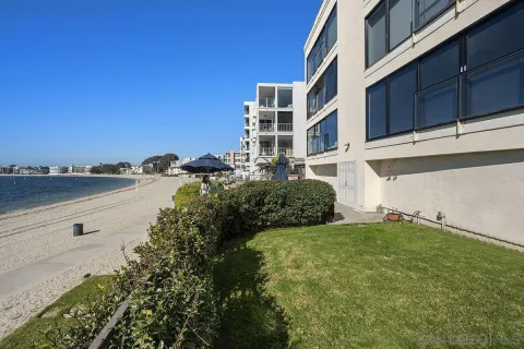 $3,350,000 | 3828 Riviera Drive, Unit 2B, San Diego, CA 92109