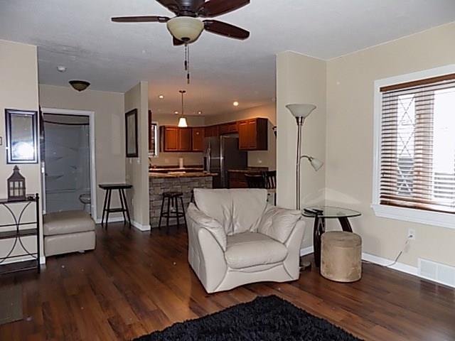 437 Beatty Road Monroeville, PA 15146 - Photo 4 of 25 Gallery Image 4