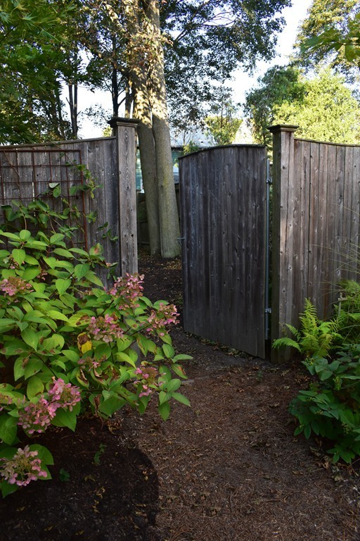75 Garnet Road Boston, MA 02132 - Photo 18 of 23 Gallery Image 18