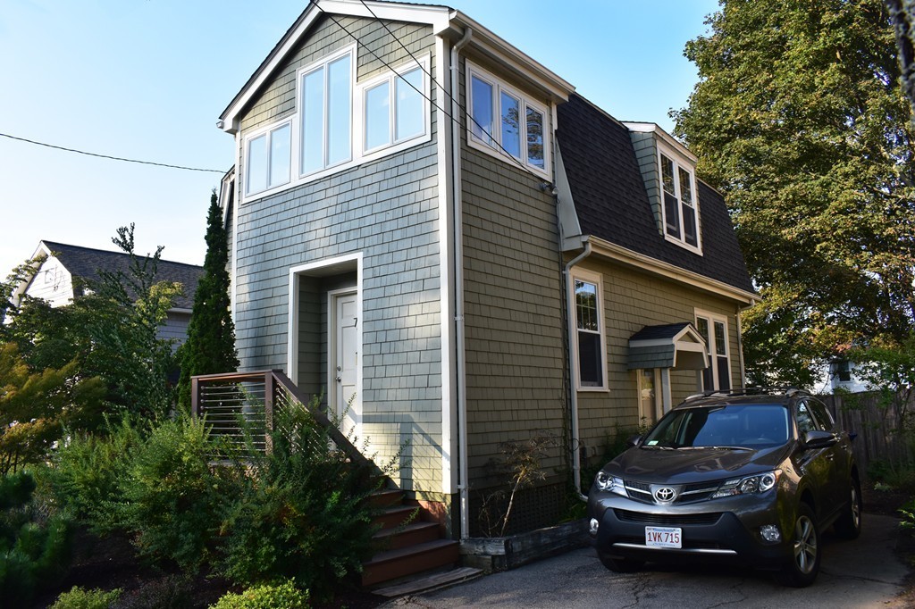 75 Garnet Road Boston, MA 02132 - Photo 2 of 23 Gallery Image 2