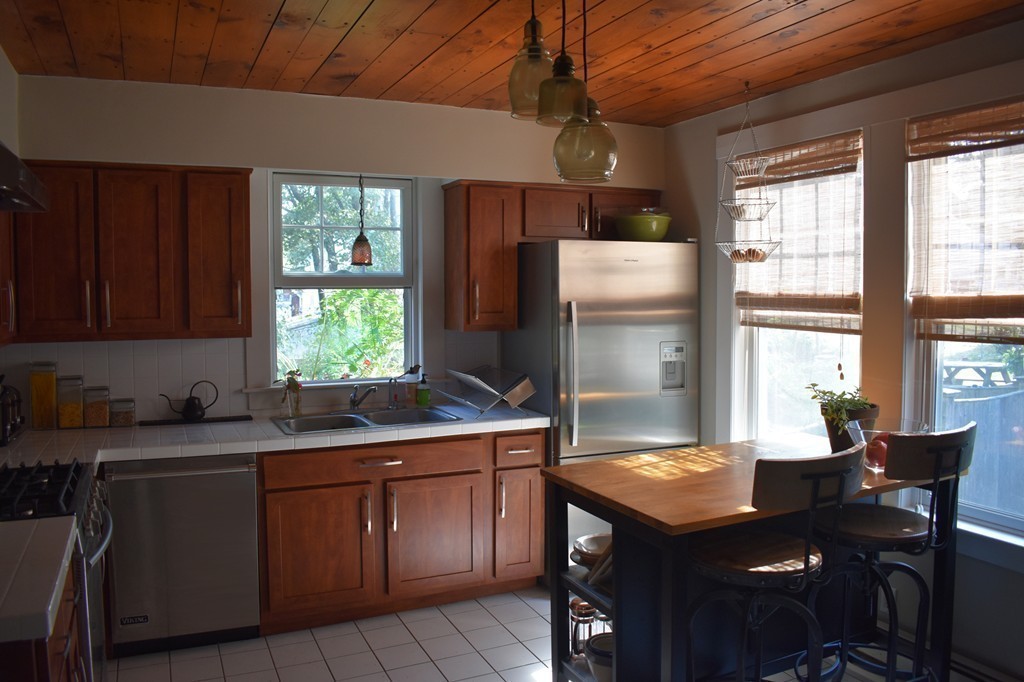75 Garnet Road Boston, MA 02132 - Photo 8 of 23 Gallery Image 8