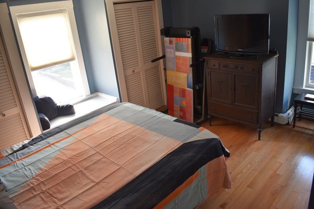 75 Garnet Road Boston, MA 02132 - Photo 9 of 23 Gallery Image 9