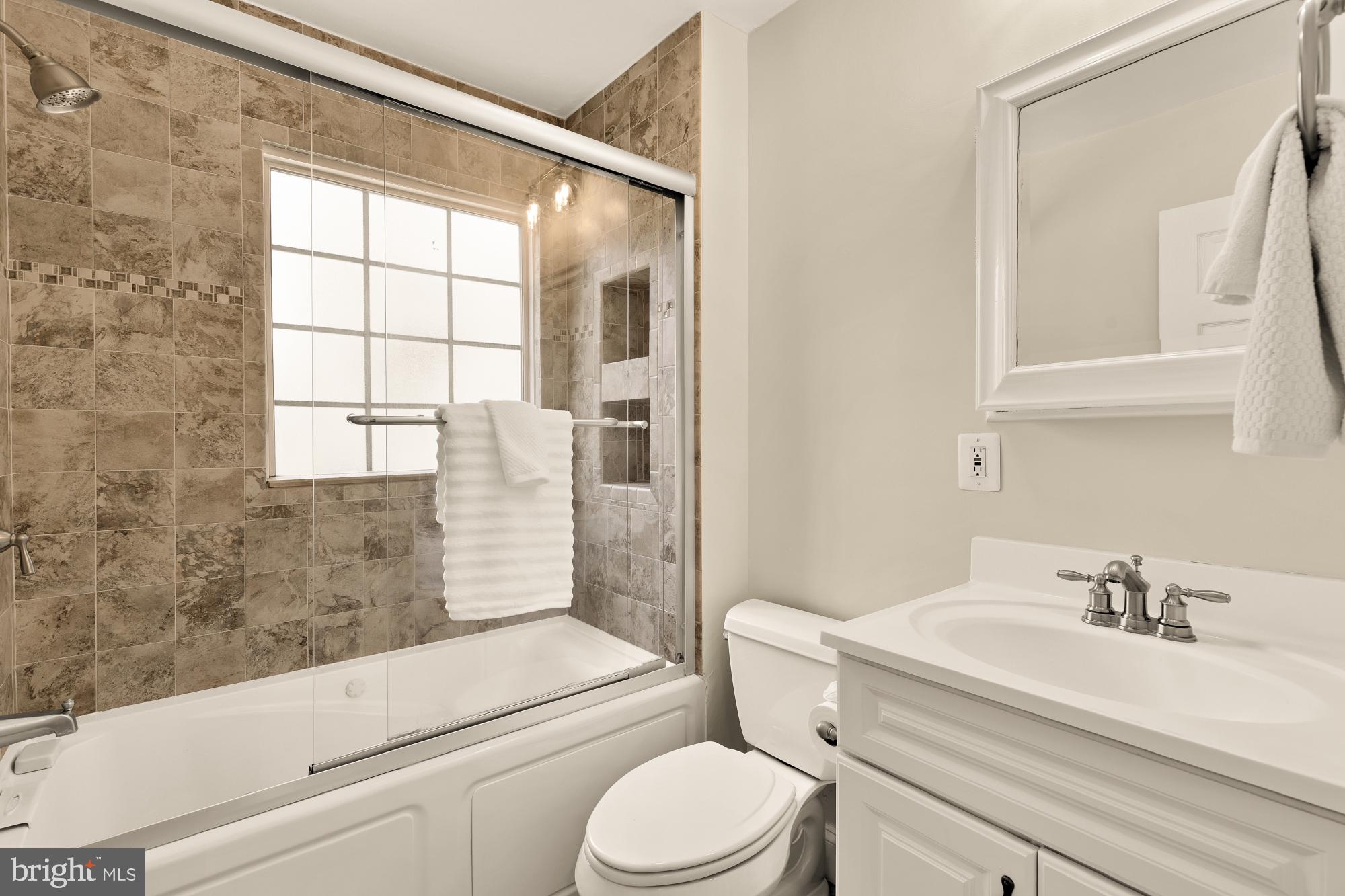 6405 Redwing Road Bethesda, MD 20817 - Photo 34 of 50 Bathroom 2