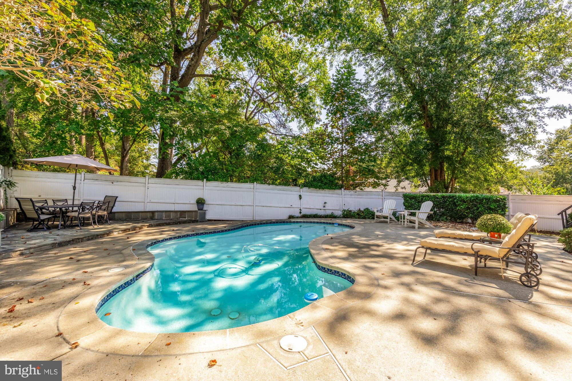 6405 Redwing Road Bethesda, MD 20817 - Photo 43 of 50