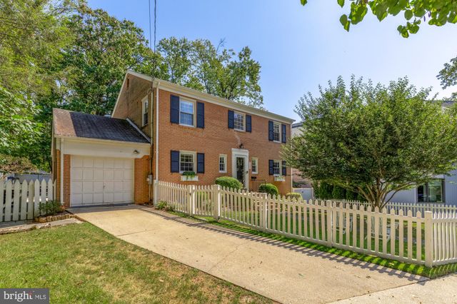$1,310,000 | 6405 Redwing Road, Bethesda, MD 20817
