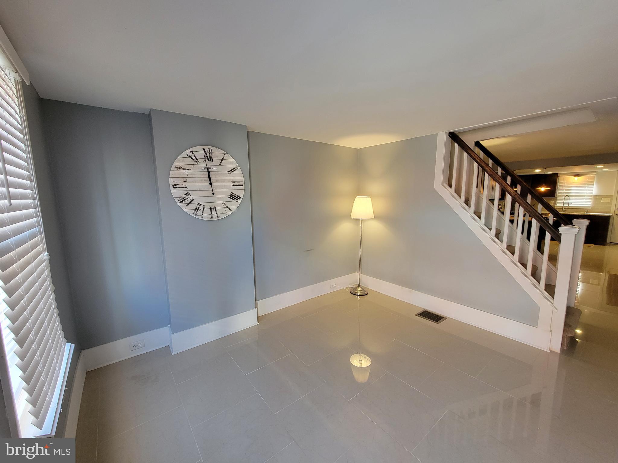 318 Ridgeway Street Gloucester City, NJ 08030 - Photo 3 of 22 Living Room View 1