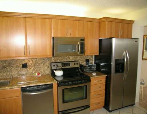 5751 Camino Del Sol, Unit 405 Boca Raton, FL 33433 - Photo 3 of 16 Additional Photo
