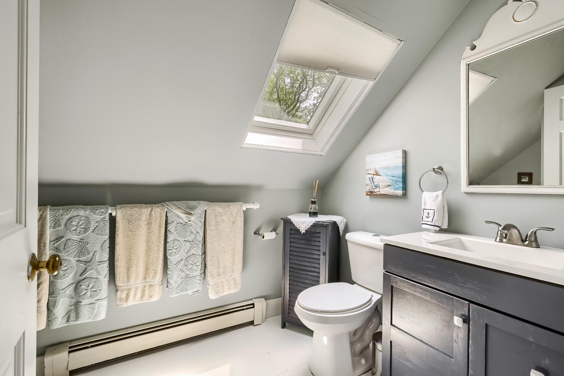 15 Preservation Path Orleans, MA 02653 - Photo 30 of 44 2nd Floor Bath
