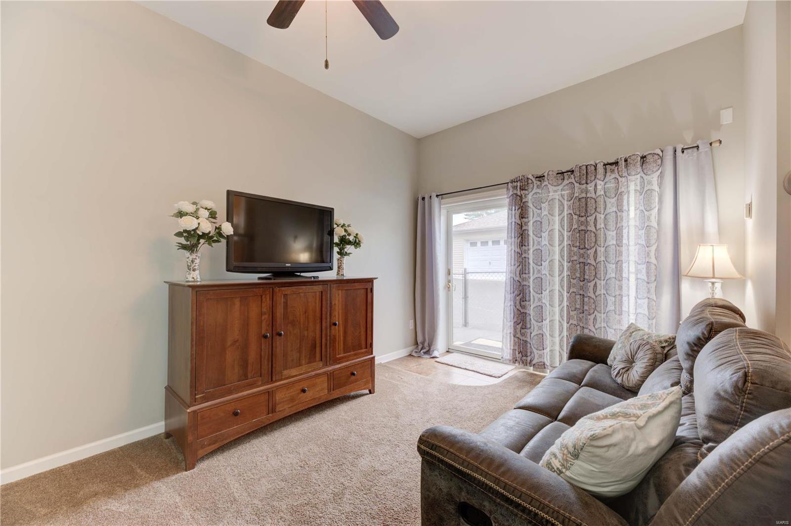 4340 Ringer Road St. Louis, MO 63129 - Photo 12 of 31 Gallery Image 12