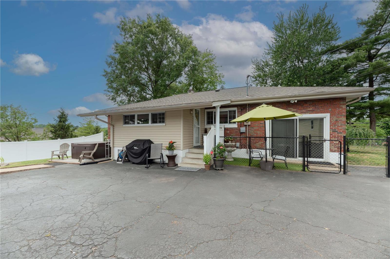 4340 Ringer Road St. Louis, MO 63129 - Photo 25 of 31 Gallery Image 25
