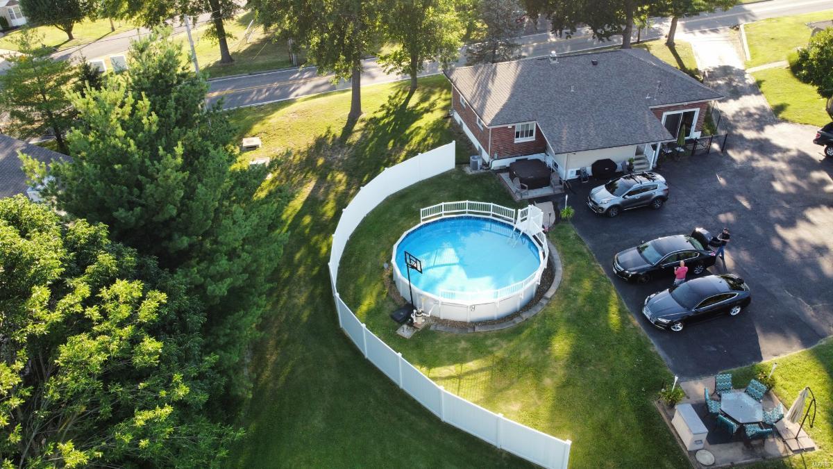 4340 Ringer Road St. Louis, MO 63129 - Photo 30 of 31 Gallery Image 30