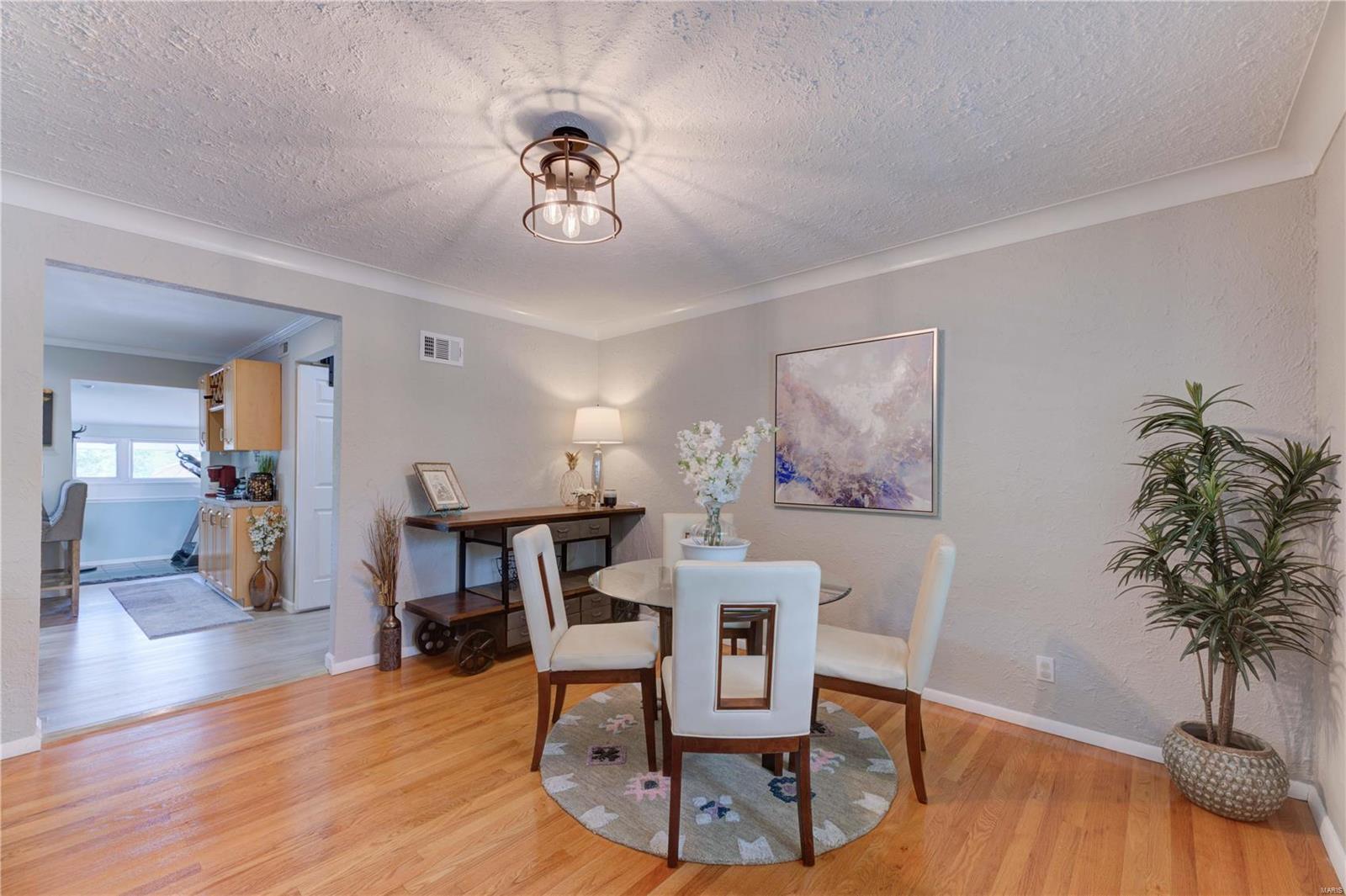 4340 Ringer Road St. Louis, MO 63129 - Photo 7 of 31 Gallery Image 7