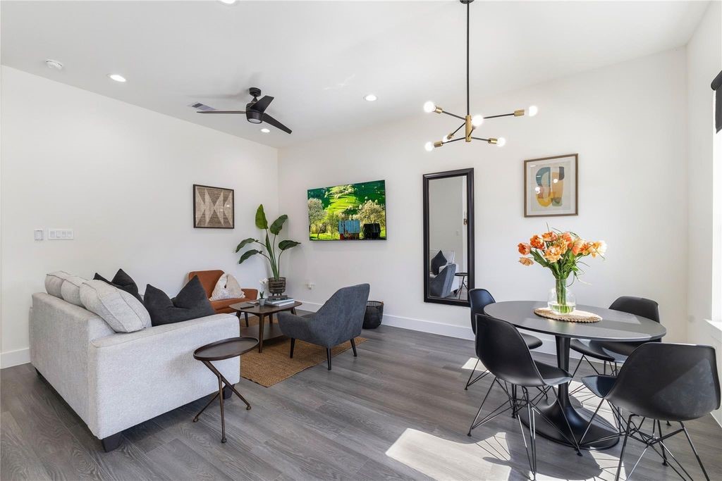4802 Angleton Street, Unit A Houston, TX 77033 - Photo 8 of 9 Gallery Image 8
