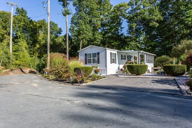 a view of a bench in the roof deck