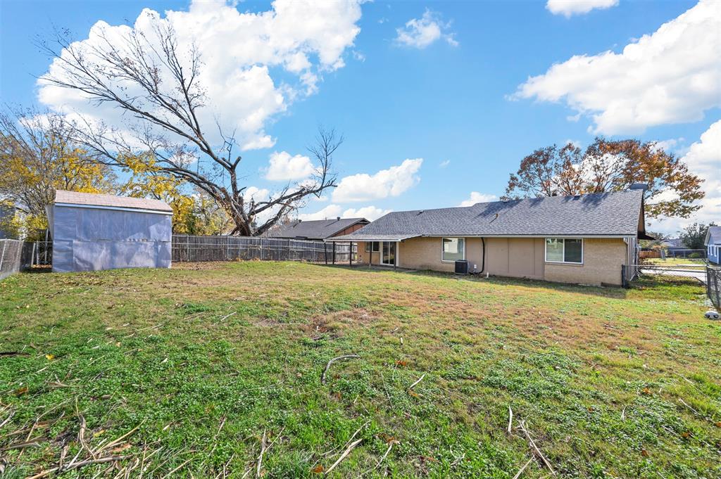 2029 Greenwood Road Carrollton, TX 75006 - Photo 18 of 20
