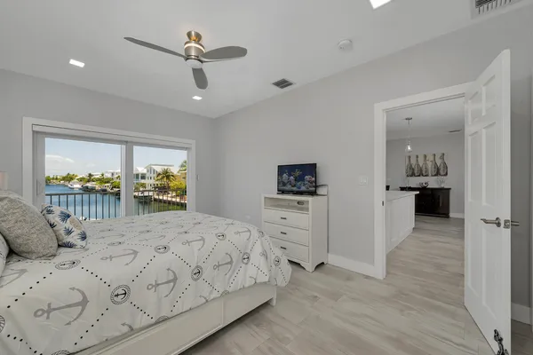 $2,500,000 | 141 El Capitan Drive, Islamorada, FL 33036