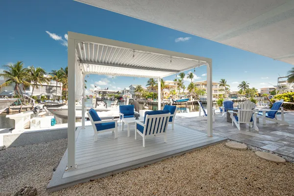 $2,500,000 | 141 El Capitan Drive, Islamorada, FL 33036