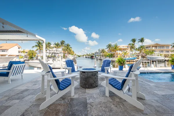 $2,500,000 | 141 El Capitan Drive, Islamorada, FL 33036