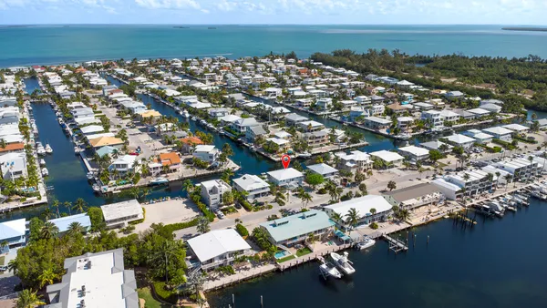 $2,500,000 | 141 El Capitan Drive, Islamorada, FL 33036