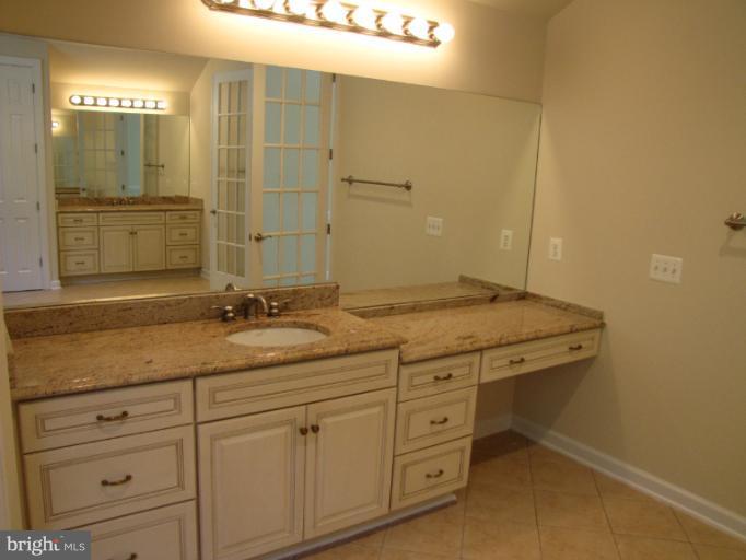 4009 Hummer Road Annandale, VA 22003 - Photo 17 of 23 Bath (Master)
