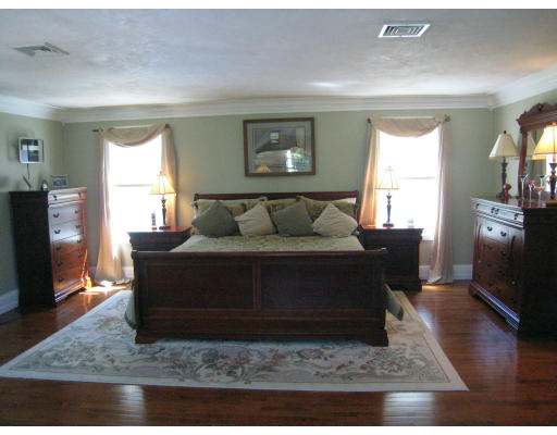 6 Gardner Road Norton, MA 02766 - Photo 13 of 28 Gallery Image 13