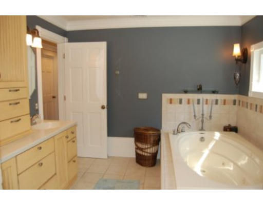 6 Gardner Road Norton, MA 02766 - Photo 15 of 28 Gallery Image 15