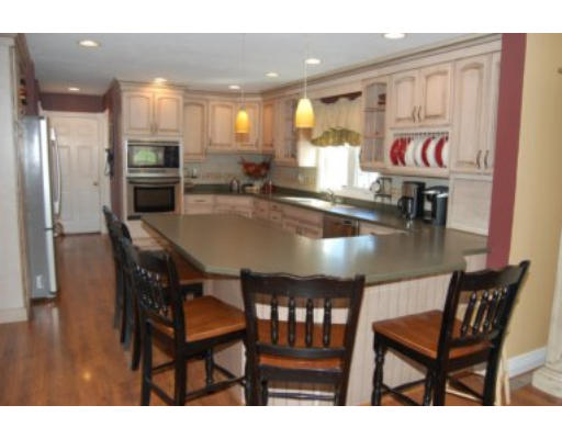 6 Gardner Road Norton, MA 02766 - Photo 7 of 28 Gallery Image 7