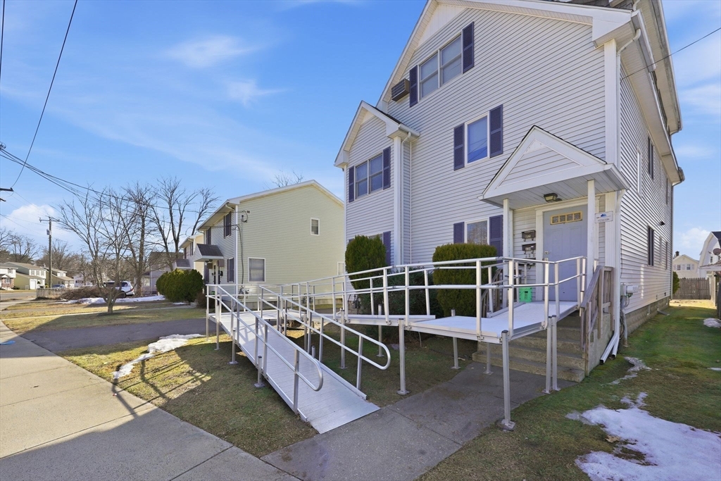 890-892 St James Avenue Springfield, MA 01104 - Photo 2 of 14