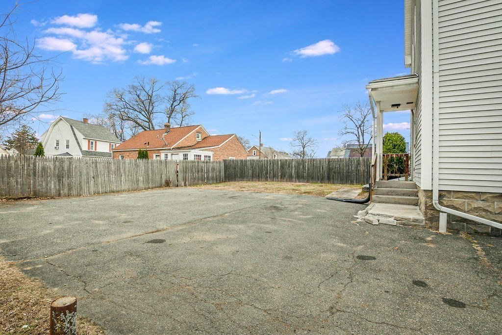 890-892 St James Avenue Springfield, MA 01104 - Photo 26 of 30 a view of a backyard